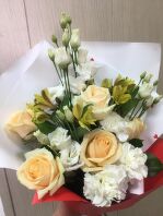 № 421 Букет Сборный из Розы с Эустомой.