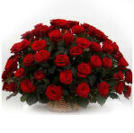 Корзина из 101 розы. Классика в совершенстве.