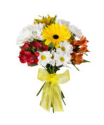№ 207 Букет из 3 хризантем,3 альстрмерий и 1 гербера.