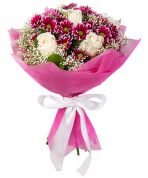 №182    Букет из белой розы 5 шт. кустовых хризантем 4 шт. и гипсофила 2 шт.