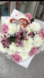 № 424 Букет Сборный из Розы и Хризантемы.