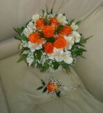 992464601_buketik-iz-roz-alogo-cveta-i-alstromeriy_-yarko_-vozdushno_-krasivo_