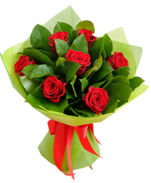 № 260 Букет из 7 роз с зеленью.