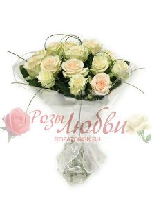 №20. Белоснежный букет из 11 роз в нежнейшей упаковке из фетра.